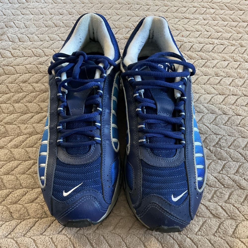 Nike. Size:10.5. Blue. Used
